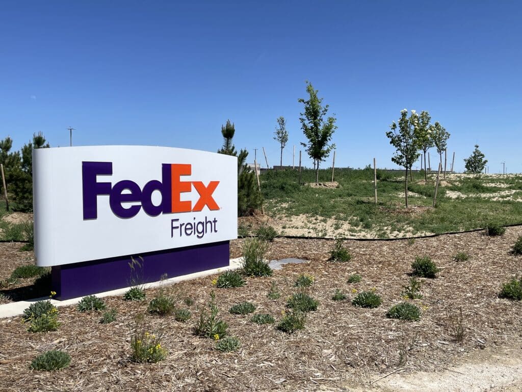 FedEx, Mead
