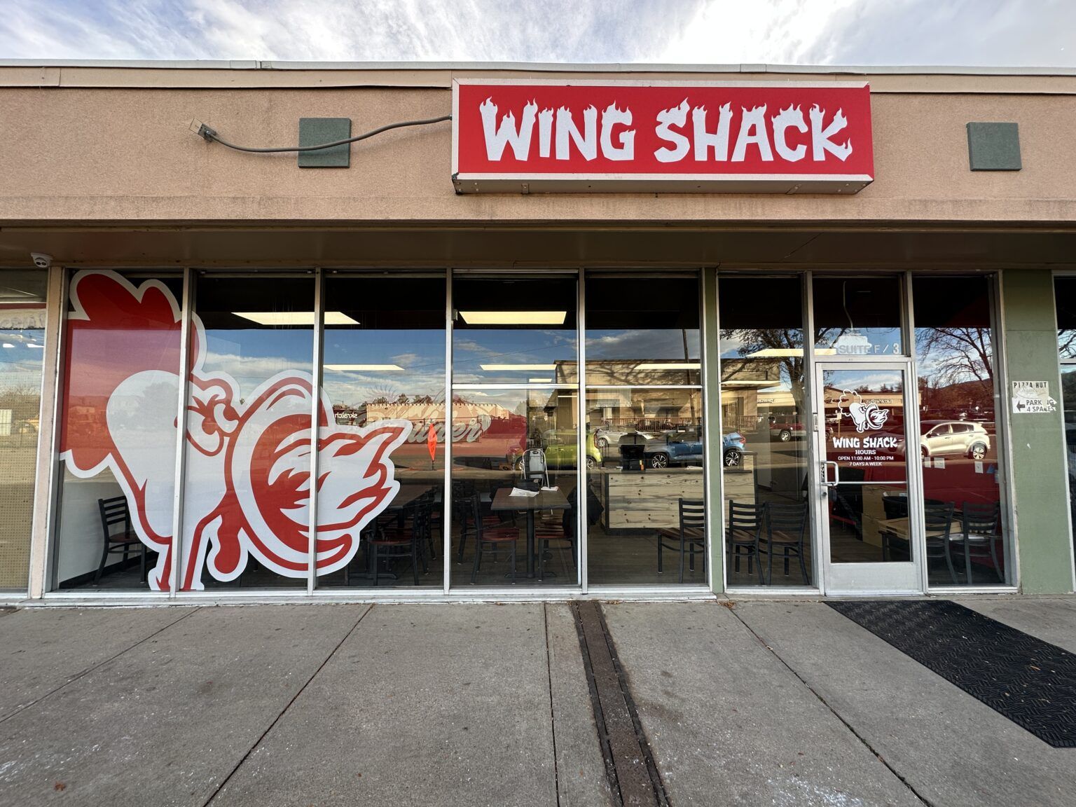 Longmont Wing Shack flies again after post-fire closure – BizWest